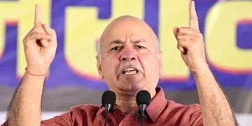 দিল্লীৰ আবকাৰী গোচৰ: কেজৰিৱালৰ পিছত এইবাৰ ন্যায়াধীশ স্বৰ্ণ কান্ত শৰ্মাৰ আদালত বৰ্জন মনীষ চিছ’দিয়াৰ