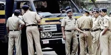 ভাৰতত ধৰ্মান্তৰকৰণৰ চেষ্টা চলোৱাৰ গুৰুতৰ অভিযোগ! তিনিগৰাকী মাৰ্কিন নাগৰিকক ততাতৈয়াকৈ দেশ এৰাৰ নিৰ্দেশ