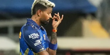 মুম্বাই ইণ্ডিয়ানছৰ অধিনায়ক পদৰ পৰা আঁতৰিব হাৰ্দিক; কোন হ’ব নতুন অধিনায়ক?