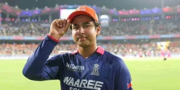 আই পি এলৰ মাজতে ১২ কোটিৰ প্ৰস্তাৱ! এইবাৰ ক্ৰিকেট বাণিজ্যত ধুমুহাৰ সৃষ্টি কৰিলে বৈভৱে