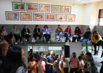 পিংক ইকনমি আৰু কৰ্প’ৰেট ইণ্ডিয়া: এল জি বি টি কিউ বিৰোধী মনোভাৱৰ বাবে ভাৰতে হেৰুৱাইছে ৩০ বিলিয়ন ডলাৰ!