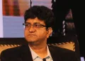 প্ৰসাৰ ভাৰতীৰ নতুন অধ্যক্ষ হিচাপে বিশিষ্ট গীতিকাৰ প্ৰসুন যোশীক নিযুক্তি