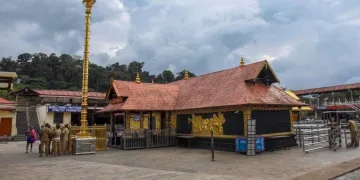 সবৰীমালা মন্দিৰ বিতৰ্ক: উচ্চতম ন্যায়ালয়ে অধিবক্তা সংস্থাক সুধিলে আপোনালোক দেশৰ মুখ্য পুৰোহিত নেকি?
