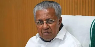 কেৰালাৰ প্ৰাক্তন মুখ্যমন্ত্ৰী পিনাৰাই বিজয়নৰ বাসগৃহত ইডিৰ অতৰ্কিত অভিযান, কন্যাৰ নাম সাঙোৰ খালে দুৰ্নীতিৰ গোচৰত