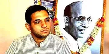 ৰাহুল গান্ধীৰ বিৰুদ্ধে মানহানিৰ গোচৰ: আদালতত সাৱৰকাৰৰ নাতিয়ে স্বীকাৰ কৰিলে পাঁচখন দয়াৰ আবেদনৰ কথা