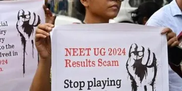 প্ৰশ্নকাকত ফাদিলৰ পৰা আত্মনাশলৈ: ২০১৩ চনৰ পৰাই ধাৰাবাহিক বিতৰ্কৰ আৱৰ্তত নিট পৰীক্ষা