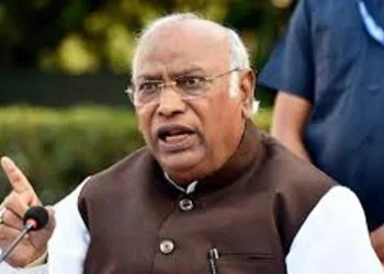 সাধাৰণ জনতা সংকটত! দেশবাসীক লুটিছে বিজেপিয়ে, সৰৱ কংগ্ৰেছ