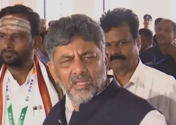 কৰ্ণাটকত বুমেৰাং হ’ল অপাৰেচন ‘লোটাছ’; মাষ্টাৰমাইণ্ড শিৱকুমাৰ, নিজৰ অস্ত্ৰতে ধৰাশায়ী বিজেপি