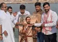 ৰাহুল গান্ধীক ভগৱান পৰশুৰাম সজাই গাখীৰ ঢালিলে সমৰ্থকে : বিজেপিয়ে ক’লে এয়া হিন্দুৰ প্ৰতি অপমান