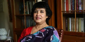 “যি মতাদৰ্শই নাৰীৰ মুখ ঢাকিব বিচাৰে…” সংসদত বোৰ্খা পিন্ধাক লৈ তসলিমা নাচৰিনৰ বিস্ফোৰক মন্তব্য