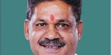 বিজেপি চৰকাৰৰ নিৰাপত্তা কৰ্তনঃ প্ৰাণৰ ভয়ত হাতত বন্দুক লৈ ঘূৰিছে সাংসদ কীৰ্তি আজাদ