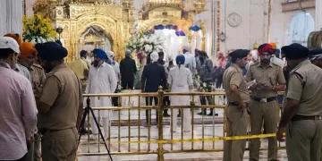পাকিস্তানত ভয়ংকৰ কাণ্ড, গুৰুদ্বাৰৰ ভিতৰতে বৃদ্ধ শিখ দম্পতীক গুলীয়াই হত্যা