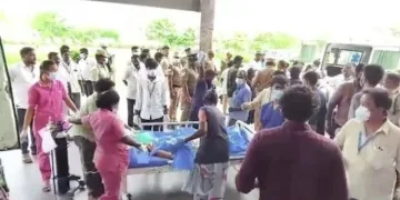 তামিলনাডুত ভয়ংকৰ গেছ দুৰ্ঘটনা: এম’নিয়া নিৰ্গত হৈ দুজনৰ মৃত্যু, ৬৫ জনতকৈ অধিক সংকটজনক, মুখ্যমন্ত্ৰী বিজয়ৰ তদন্তৰ নিৰ্দেশ