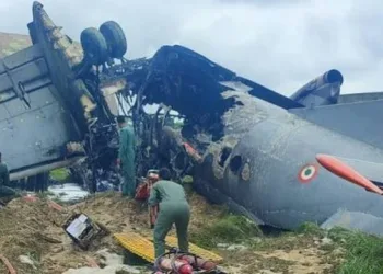 যোৰহাটৰ বায়ুসেনা ষ্টেচনত দুৰ্ঘটনাত পতিত বিমান; বিস্ফোৰণ ঘটি লাগিল জুই