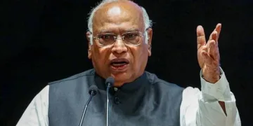‘মোদীয়ে ধ্বংস কৰিছে দেশ, ট্ৰাম্পে সমগ্ৰ বিশ্ব!’ প্ৰধানমন্ত্ৰীৰ ‘মাই গুড ফ্ৰেণ্ড’ নীতিক কটাক্ষ কংগ্ৰেছৰ