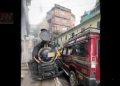 দাৰ্জিলিঙত টয় ট্ৰেইন আৰু টেক্সীৰ সংঘৰ্ষ: ৰে’লখন ভুল দিশত অহা বুলি দাবী কৰি ল’ক’ পাইলটৰ সৈতে চালকৰ তৰ্ক