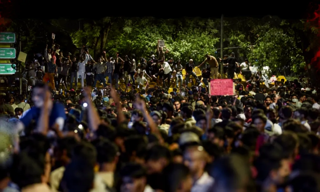 প্ৰশ্নকাকত ফাদিল সন্দৰ্ভত প্ৰধানমন্ত্ৰীৰ ঘোষণাক নাকচ চিজেপিৰ, বাহিৰাগত দুষ্কৃতিকাৰীৰে আন্দোলন মষিমূৰ কৰাৰ অভিযোগ