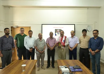 লণ্ডনৰ সন্মানীয় ফেল’শ্বিপ লাভ কৰিলে গিৰিজানন্দ চৌধুৰী বিশ্ববিদ্যালয়ৰ ‘প্ৰফেচৰ অৱ্ প্ৰেক্টিছ’ ড° বিভৱ কুমাৰ তালুকদাৰে