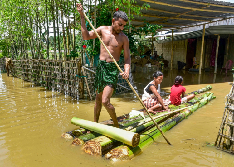 ৭ টা দিনৰ পাছতো বানাক্ৰান্তক উদ্ধাৰত চৰম ব্যৰ্থ হিমন্ত চৰকাৰ : ৫০% শতাংশ বানাক্ৰান্তই পোৱা নাই চৰকাৰী সাহায্যৰ এটাও টোপোলা