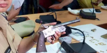 হাতেৰে নিৰ্মিত বন্দুকেৰে কুকুৰ হত্যা : দুজনক গ্ৰেপ্তাৰ