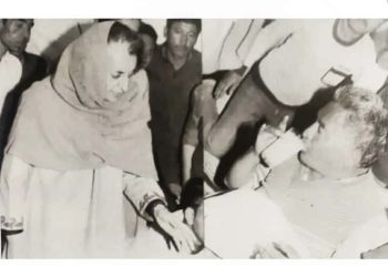 ১৯৮৪ চনত পিতৃৰ অনশন ভাঙিবলৈ গৈছিল ইন্দিৰা গান্ধী, এতিয়া পুত্ৰ সোণম ৱাংচুকৰ কাষত থিয় দিবলৈ কংগ্ৰেছক নিৰ্দেশ ছোনিয়াৰ