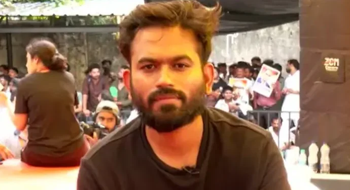 টাইফয়ডত আক্ৰান্ত অভিজিৎ দিপকে :  চিকিৎসালয়ৰ বিচনাৰ পৰাই আন্দোলন অব্যাহত ৰখাৰ হুংকাৰ চিজেপি প্ৰধানৰ