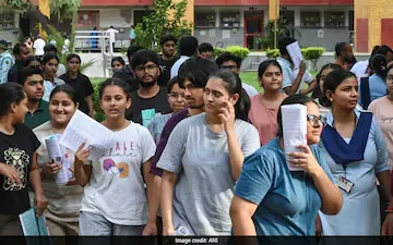 NEET UG 2026-ৰ ফলাফল ঘোষণা! ৭১৫ নম্বৰেৰে শীৰ্ষত দুই শিক্ষাৰ্থী, সফল মুঠ ১১.২১ লাখ পৰিক্ষাৰ্থী