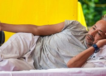 ৮ কেজি ওজন কমিল সোনম ৱাংচুকৰ, অনশনত স্বাস্থ্যৰ অৱনতি! ৰাহুল গান্ধীক যন্তৰ মন্তৰলৈ যাবলৈ আহ্বান উদ্ধৱ থাকৰেৰ