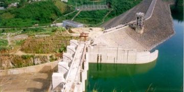 বানপানীৰ ভয়ংকৰ পৰিস্থিতিৰ মাজতে নীপকোৱে খুলিলে দৈয়াং বান্ধৰ তিনিখন গেট