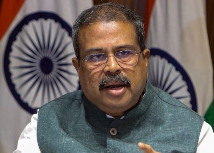 দেশজুৰি প্ৰতিবাদৰ মাজতে কেন্দ্ৰীয় শিক্ষামন্ত্ৰী ধৰ্মেন্দ্ৰ প্ৰধানৰ পদত্যাগ