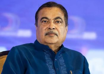 ইথানল বিতৰ্ক: ভুৱা পোষ্টৰ বিৰুদ্ধে বম্বে উচ্চ ন্যায়ালয়ৰ কাষ চাপিল নীতিন গাডকাৰী