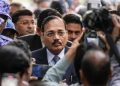 ‘ককৰোচ’ মন্তব্যৰ তীব্ৰ প্ৰতিক্ৰিয়া আৰু ছাত্ৰ আন্দোলনৰ মাজতে স্থগিত ৰখা হ’ল মুখ্য ন্যায়াধীশ সূৰ্য কান্ত উপস্থিত থাকিবলগীয়া স্মাৰক বক্তৃতা