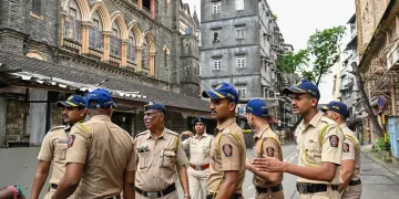 মন্ত্ৰীৰ চাকৰ নহয় আৰক্ষী, বোম্বাই উচ্চ ন্যায়ালয়ৰ ঐতিহাসিক ৰায়ত নিৰ্বাসনৰ নিৰ্দেশ খাৰিজ
