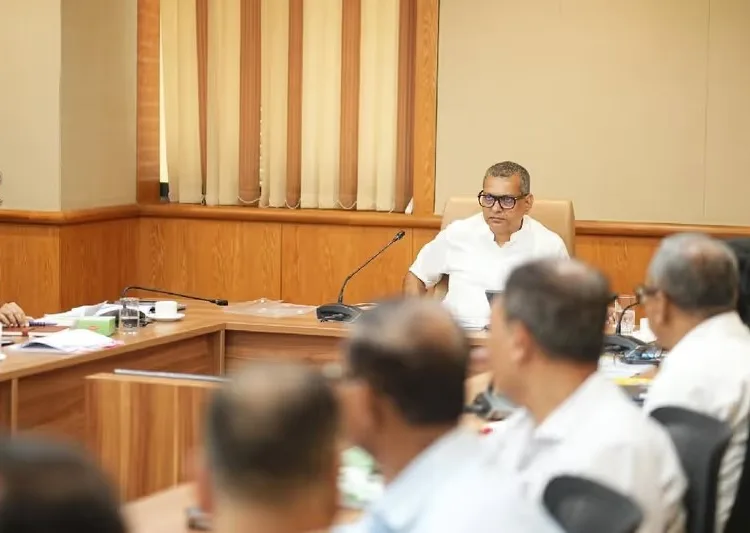 গুৱাহাটীৰ কৃত্ৰিম বান ৰোধৰ বাবে বিস্তৃত কাৰ্যপন্থা, জনতা ভৱনত উচ্চস্তৰীয় পৰ্যালোচনা বৈঠক