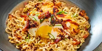 সাৱধান হওক: মাজনিশা মেগী বা নুডলছ খোৱাৰ অভ্যাসে মাতিব পাৰে ভয়ংকৰ বিপদ