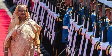মৃত্যুৰ ভয় নাই, ডিচেম্বৰত বাংলাদেশলৈ উভতি গৈ আদালতত আত্মসমৰ্পণ কৰিব শ্বেখ হাছিনাই