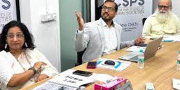 বিৰোধীৰ হাতত ভোট চুৰিৰ তথ্য তুলি দিয়া গৱেষণা প্ৰতিষ্ঠানৰ অনুদান বন্ধ কৰিলে মোডী চৰকাৰে