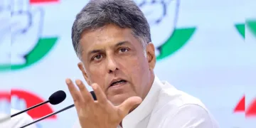 নির্বাচনী সমিতিৰ পৰা বাদ পৰাত ক্ষুব্ধ মনীষ তিৱাৰী; নিৰ্বাচনমুখী পঞ্জাৱত কংগ্ৰেছ শিৱিৰত সংঘাত!