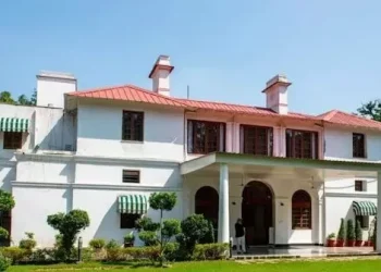 দিল্লীত কেন্দ্রীয় মন্ত্রীসকলৰ ঘৰ মেৰামতিত এবছৰতে ব্যয় ৯২.৩৫ কোটি টকা, আগতে কিমান আছিল?