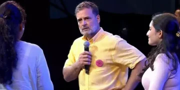 ‘ছাত্ৰোঁ কি গুঞ্জ’ত নাৰী স্বাধীনতাৰ উদযাপন; ‘পিঞ্জৰা ভঙা’ৰ আহ্বান, ভাৰতৰ নাৰী ‘শক্তি’ক প্ৰণাম ৰাহুলৰ