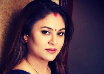 নতুন মামী অধ্যায়! স্বামী মুখ্যমন্ত্ৰী হোৱাৰ সুবাদতে পত্নী ৰিণিকি ভূঞাৰ প্ৰাইড ই’ষ্টলৈ বিজ্ঞাপনৰ বৰষুণ