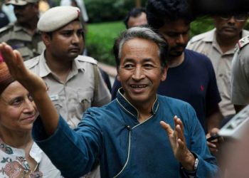 ‘দেশত বৃহৎ পৰিৱৰ্তনৰ প্ৰয়োজন’, স্বাধীনতা দিৱসৰ পূৰ্বে ‘শান্তিপূৰ্ণ বিপ্লৱ’ৰ আহ্বান সোণম ৱাংচুকৰ