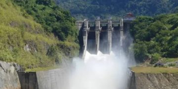 নিপকোৱে এৰি দিলে দৈয়া বান্ধৰ পানী : নৈপৰীয়া লোকক সৰ্তক হ’বলৈ অনুৰোধ প্ৰশাসনৰ