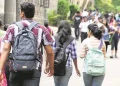 ১০ বছৰত দুগুণ হ’ল খালী পদ, পুনৰ ফাদিল হ’ল বছৰি ২ কোটি চাকৰিৰ জুমলা; আধা কৰ্মচাৰীয়ে ঠিকাভিত্তিক