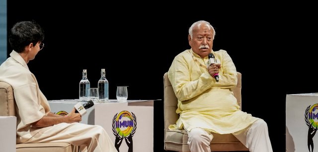 ‘জেন জি-য়ে যুক্তি বিচাৰে, তেওঁলোকৰ দাবী শুনিব লাগিব, প্ৰতিবাদ কৰা মানেই ৰাষ্ট্ৰবিৰোধী নহয়!’-মোহন ভাগৱত
