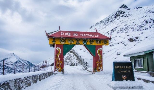 মুকলি হ’ল ‘ঐতিহাসিক’ নাথু লা; বাণিজ্যিক পথত দ্বিপাক্ষিক সম্পৰ্কৰ উন্নতি ভাৰত-চীনৰ!