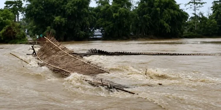 অসমৰ বান পৰিস্থিতিৰ কিছু উপশম ঘটিছে; এতিয়াও বানাক্ৰান্ত ১.৭৮ লাখৰো অধিক লোক