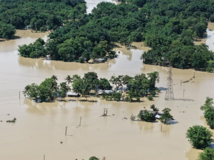 এফালে প্ৰলয়ংকাৰী বান, আনফালে বৰষুণৰ নাটনি! আশ্চৰ্যজনক তথ্য আই এম ডিৰ