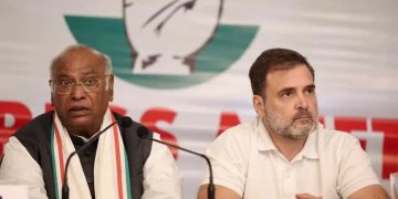 খাৰ্গেৰ সভাস্থলীত ‘শুদ্ধিকৰণ’! অস্পৃশ্যতাৰ নতুন ৰূপ বুলি বিজেপি-আৰএছএছক তীব্ৰ আক্ৰমণ ৰাহুল গান্ধীৰ