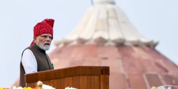 ডিমাগি নক্সাল! শিক্ষিত সমাজৰ ক্ষোভৰ চাপত মোডী চৰকাৰ; লক্ষাধিক ফ’ল’ৱাৰ, নতুন পাৰ্টি